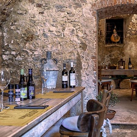 Locanda Dell'Oleificio Mezzane di Sotto Bagian luar foto