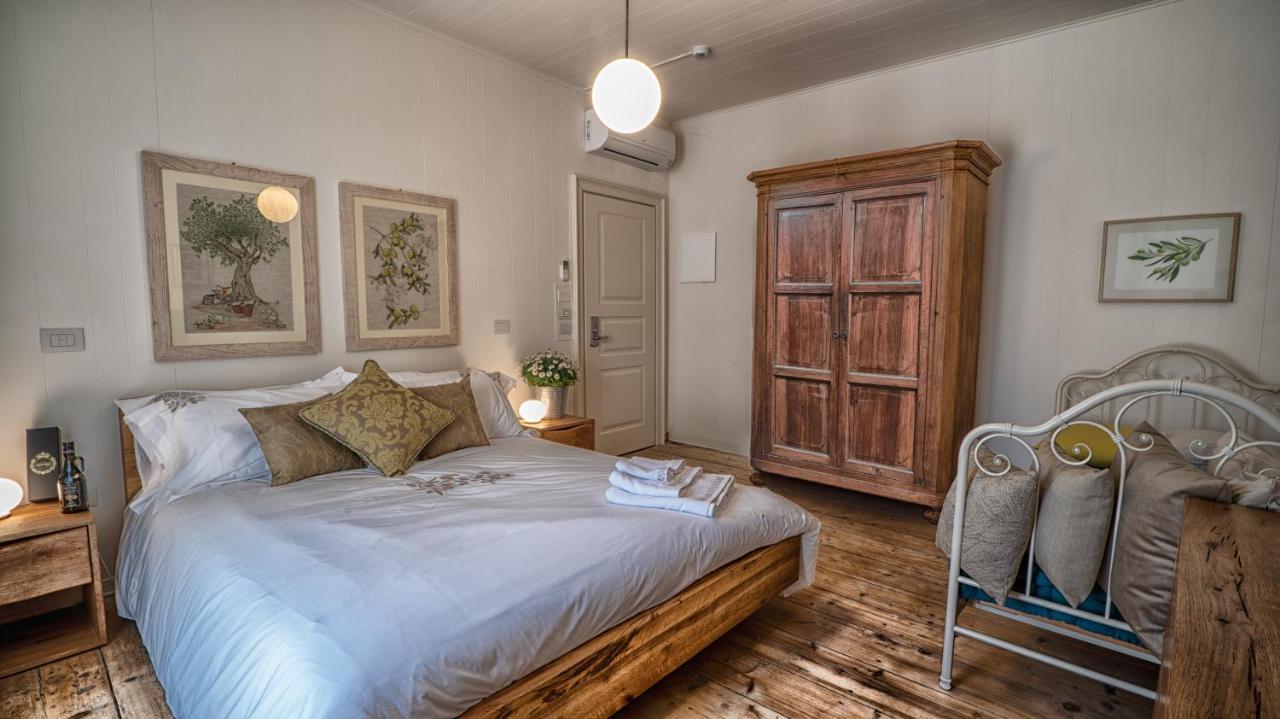 Locanda Dell'Oleificio Mezzane di Sotto Bagian luar foto