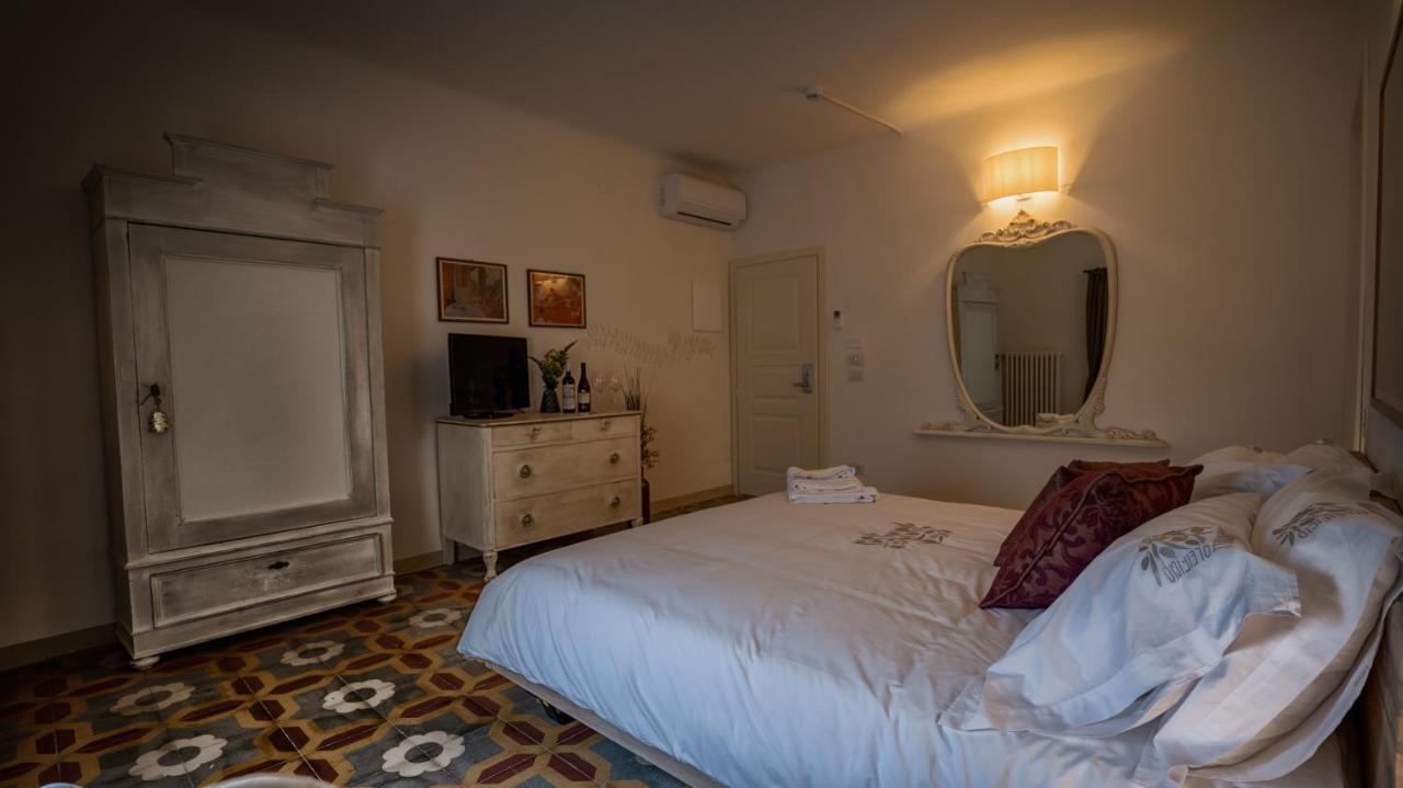 Locanda Dell'Oleificio Mezzane di Sotto Bagian luar foto