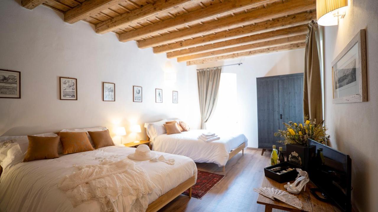 Locanda Dell'Oleificio Mezzane di Sotto Bagian luar foto