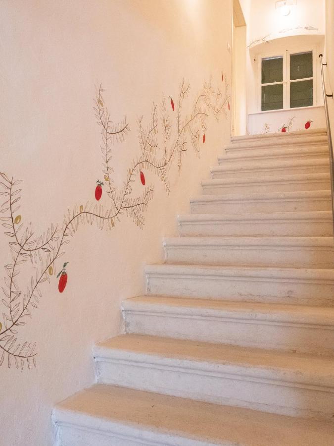 Locanda Dell'Oleificio Mezzane di Sotto Bagian luar foto