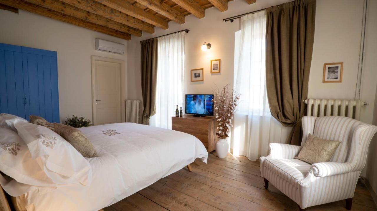 Locanda Dell'Oleificio Mezzane di Sotto Bagian luar foto