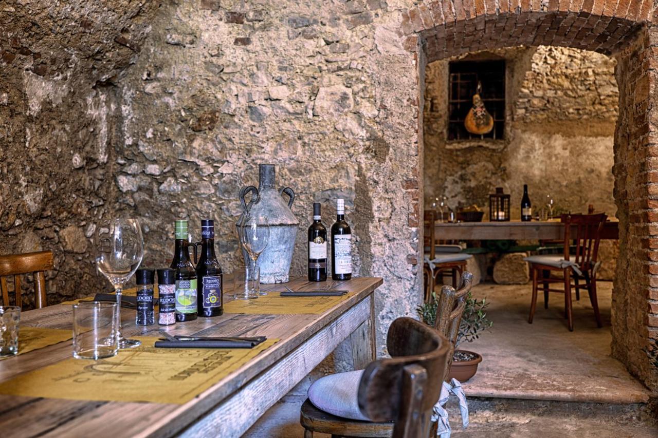 Locanda Dell'Oleificio Mezzane di Sotto Bagian luar foto