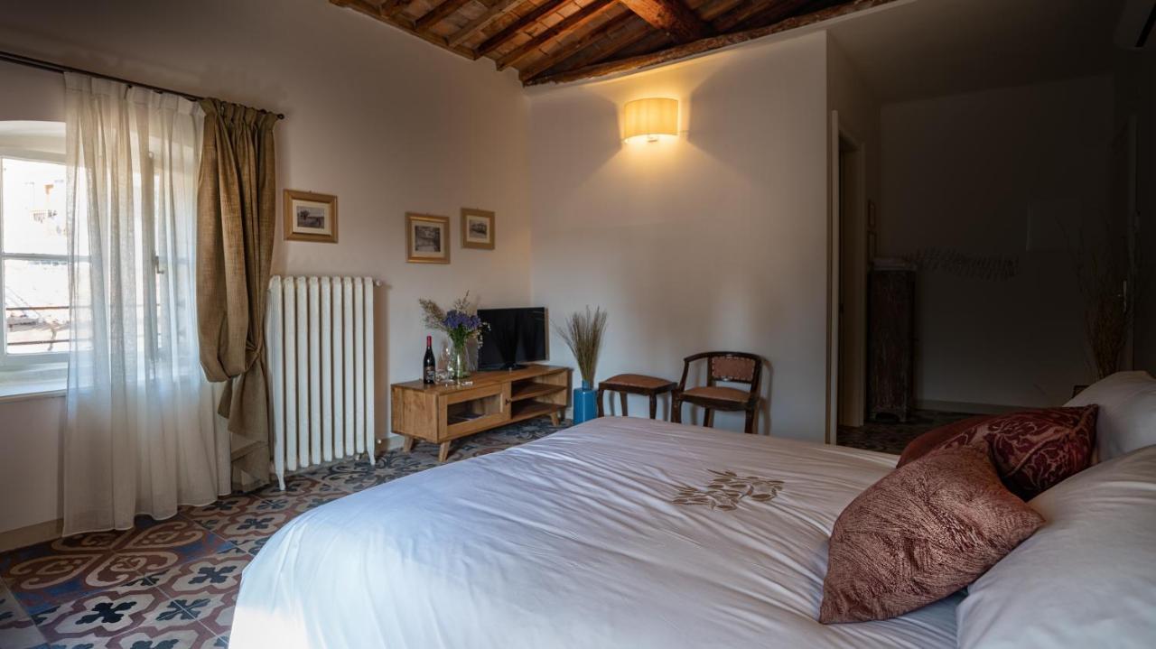 Locanda Dell'Oleificio Mezzane di Sotto Bagian luar foto