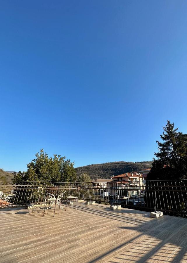 Locanda Dell'Oleificio Mezzane di Sotto Bagian luar foto