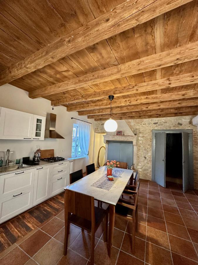 Locanda Dell'Oleificio Mezzane di Sotto Bagian luar foto